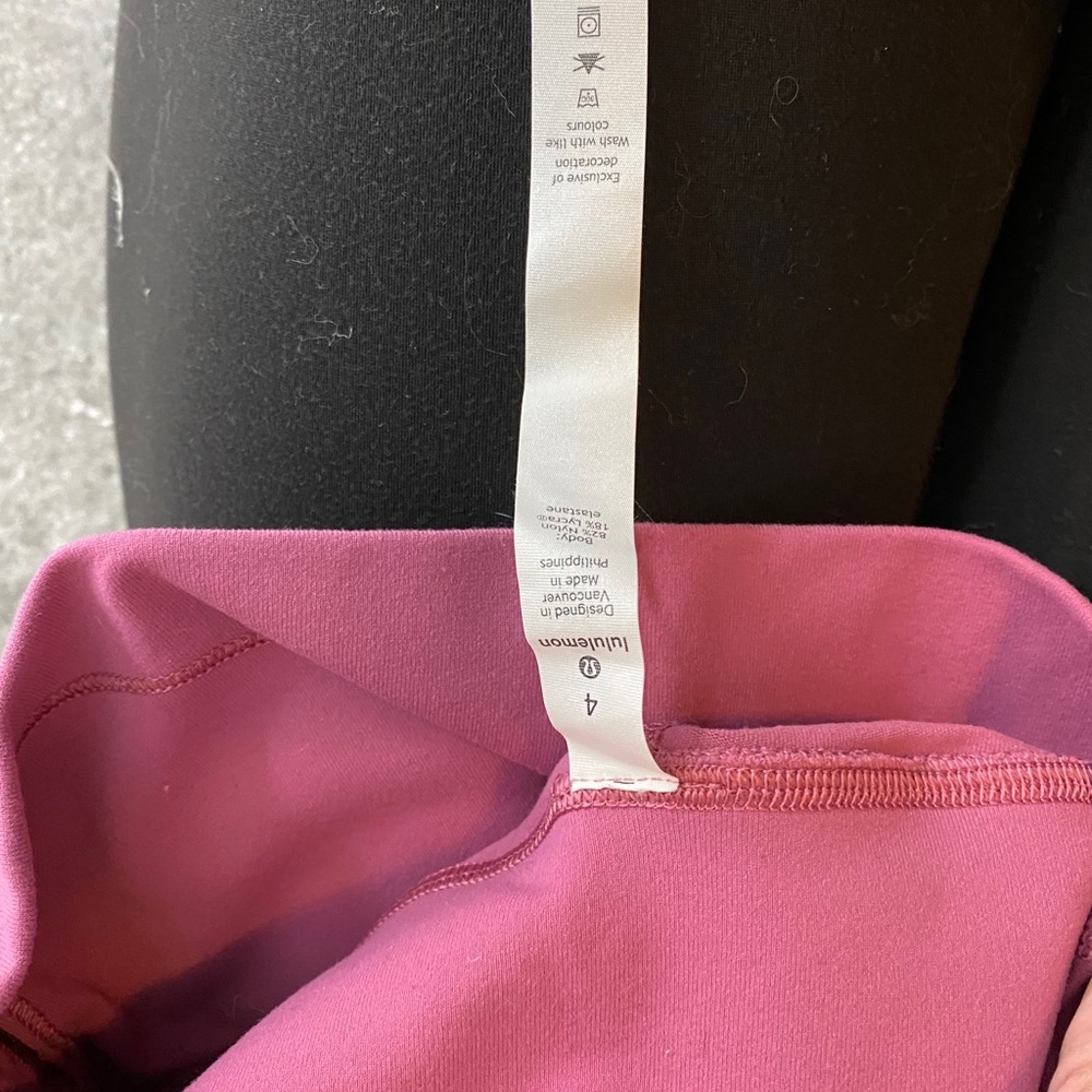lululemon leggings. 25”